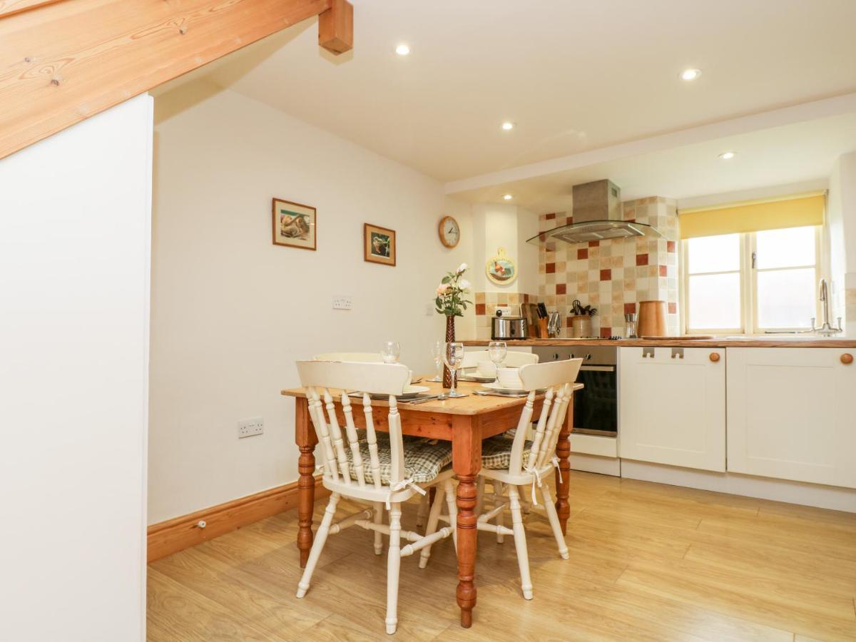Apple Cottage, CREDITON Esterno foto